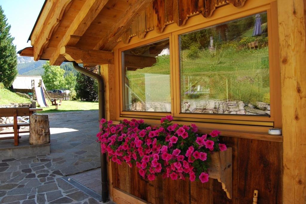 Appartamenti Chalet Orchidea 卡纳泽伊 外观 照片
