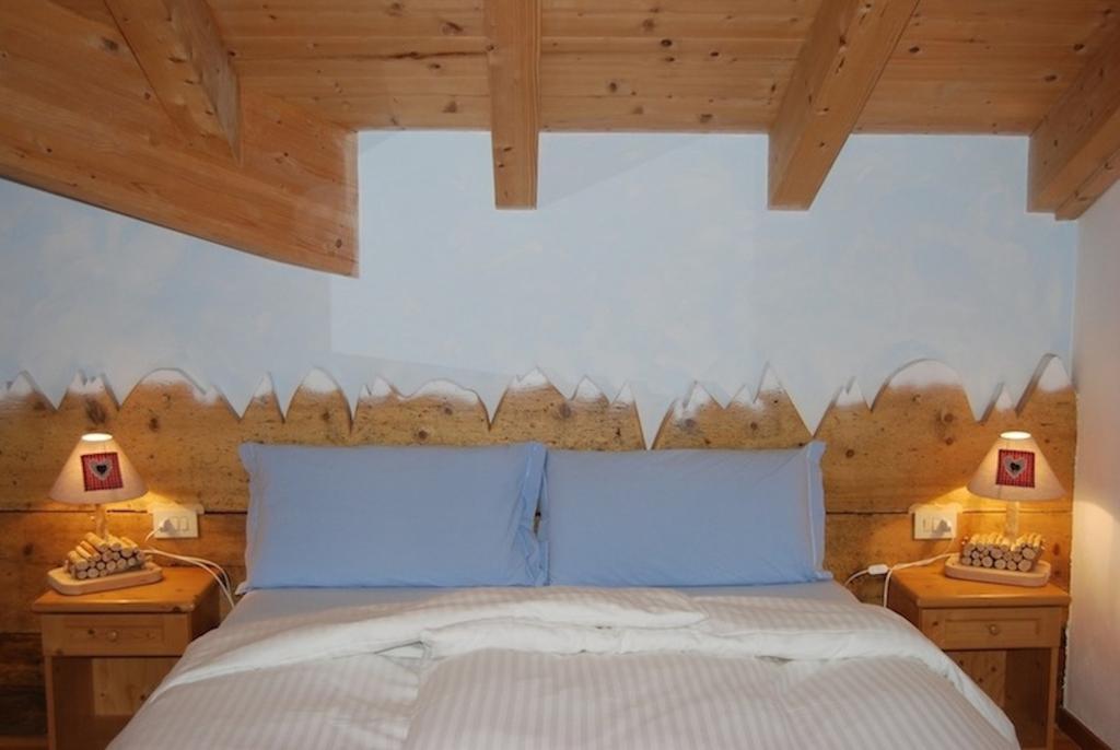 Appartamenti Chalet Orchidea 卡纳泽伊 外观 照片
