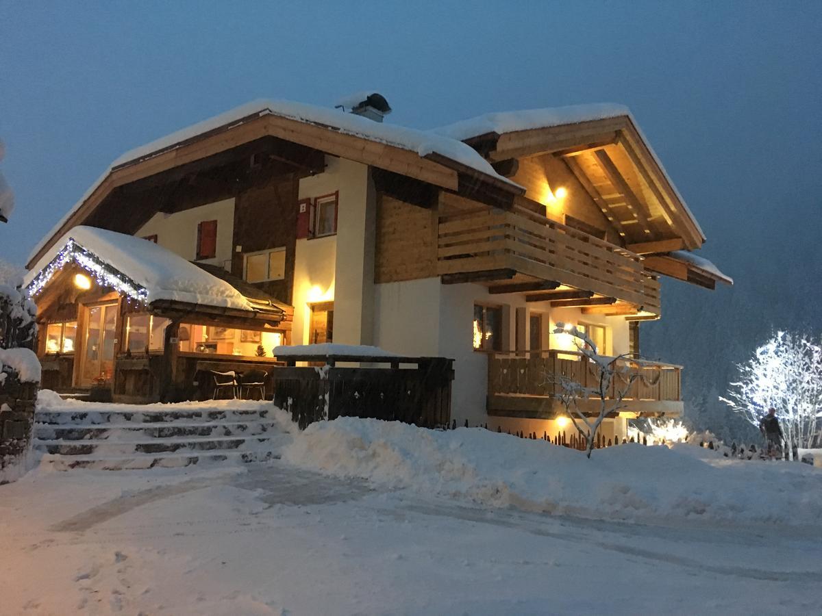 Appartamenti Chalet Orchidea 卡纳泽伊 外观 照片