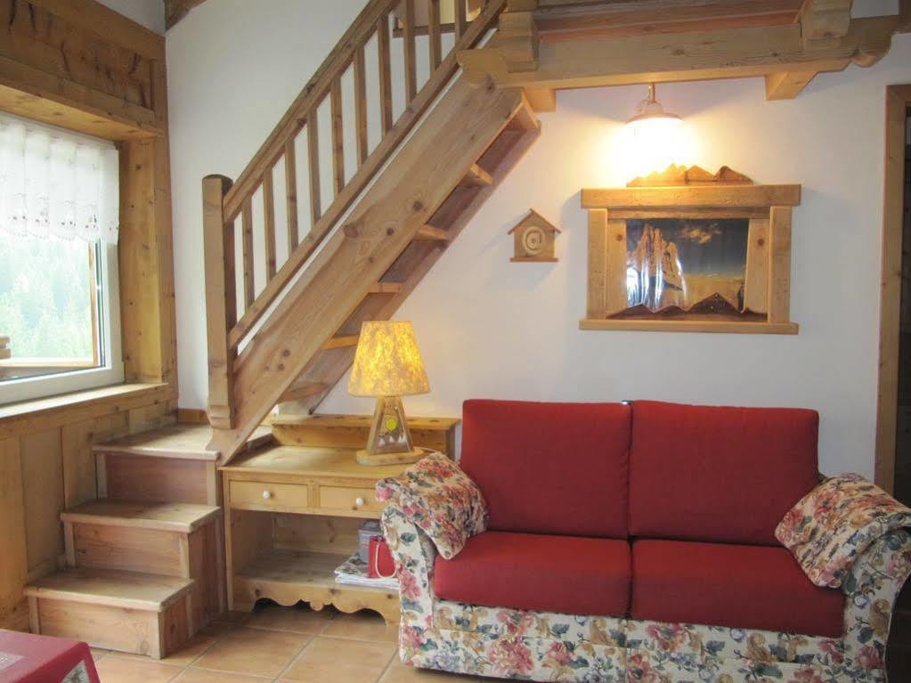 Appartamenti Chalet Orchidea 卡纳泽伊 外观 照片